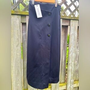 NWT Aritzia Babaton Billy Skirt